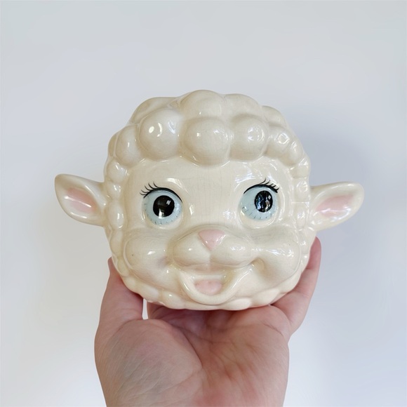 SOLD‼️‼️Vintage Cute Kitsch Baby Lamb Head Wall Pocket Vase Handmade - Picture 7 of 7